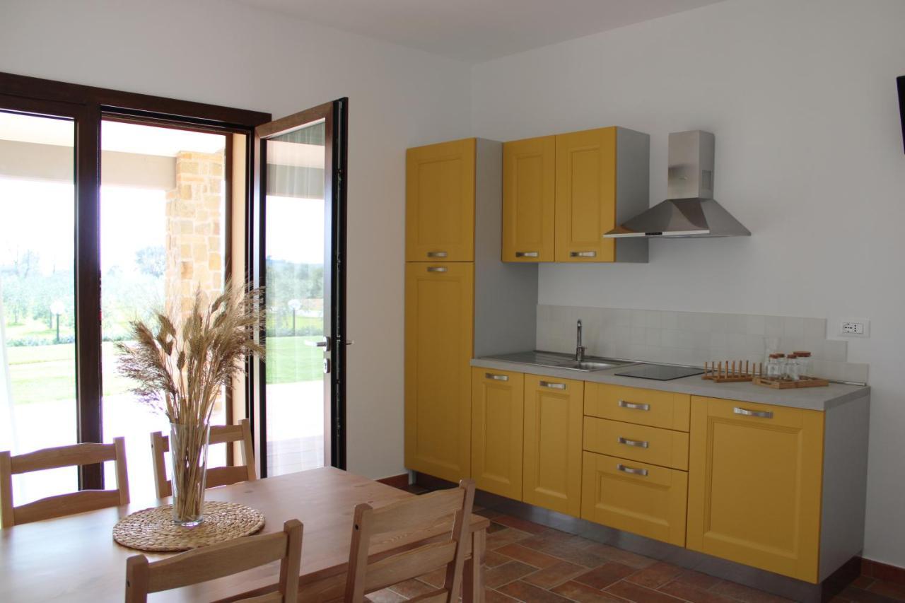 Agriturismo Il Vecchio Mandorlo Кастильоне-делла-Пеская Экстерьер фото