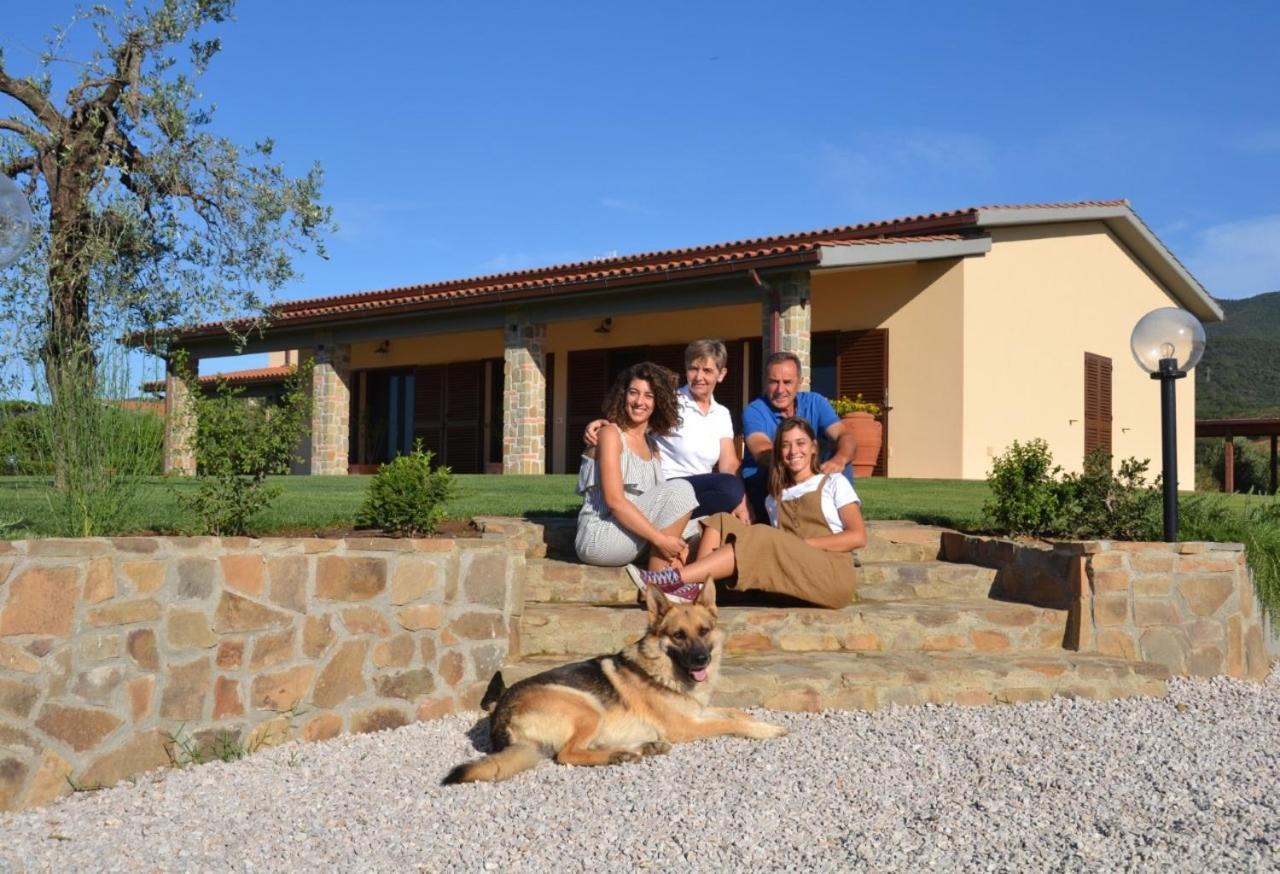 Agriturismo Il Vecchio Mandorlo Кастильоне-делла-Пеская Экстерьер фото